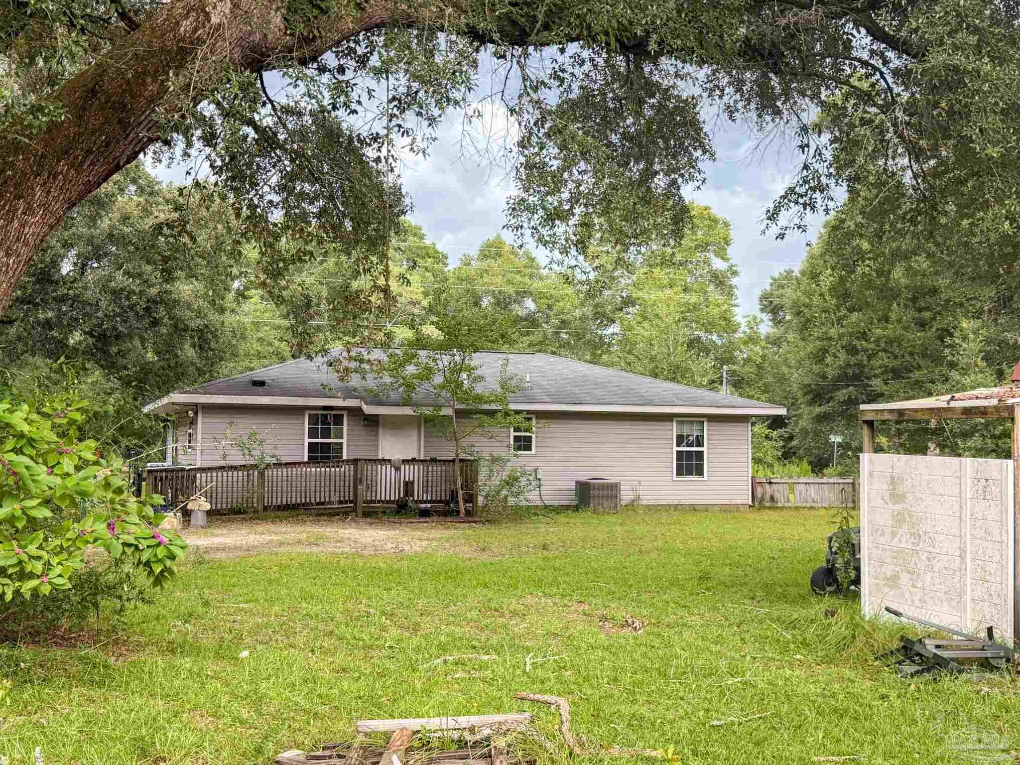 9087 John Hamm Road Milton, FL 32583 - Photo 7 of 38 Gallery Image 7