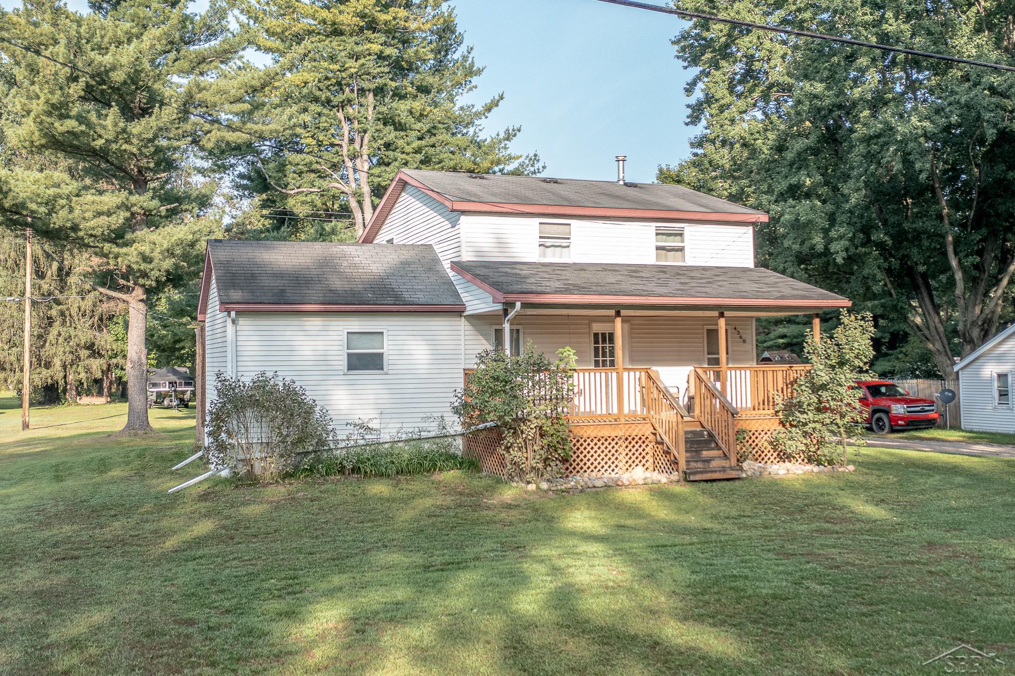 4368 South Kirk Road Vassar, MI 48768 - Photo 2 of 23 50122834-1.JPG