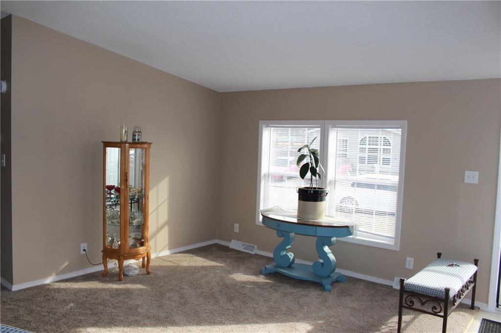 6360 Robwes Road Indianapolis, IN 46241 - Photo 3 of 22