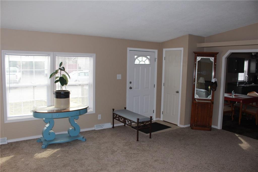 6360 Robwes Road Indianapolis, IN 46241 - Photo 4 of 22