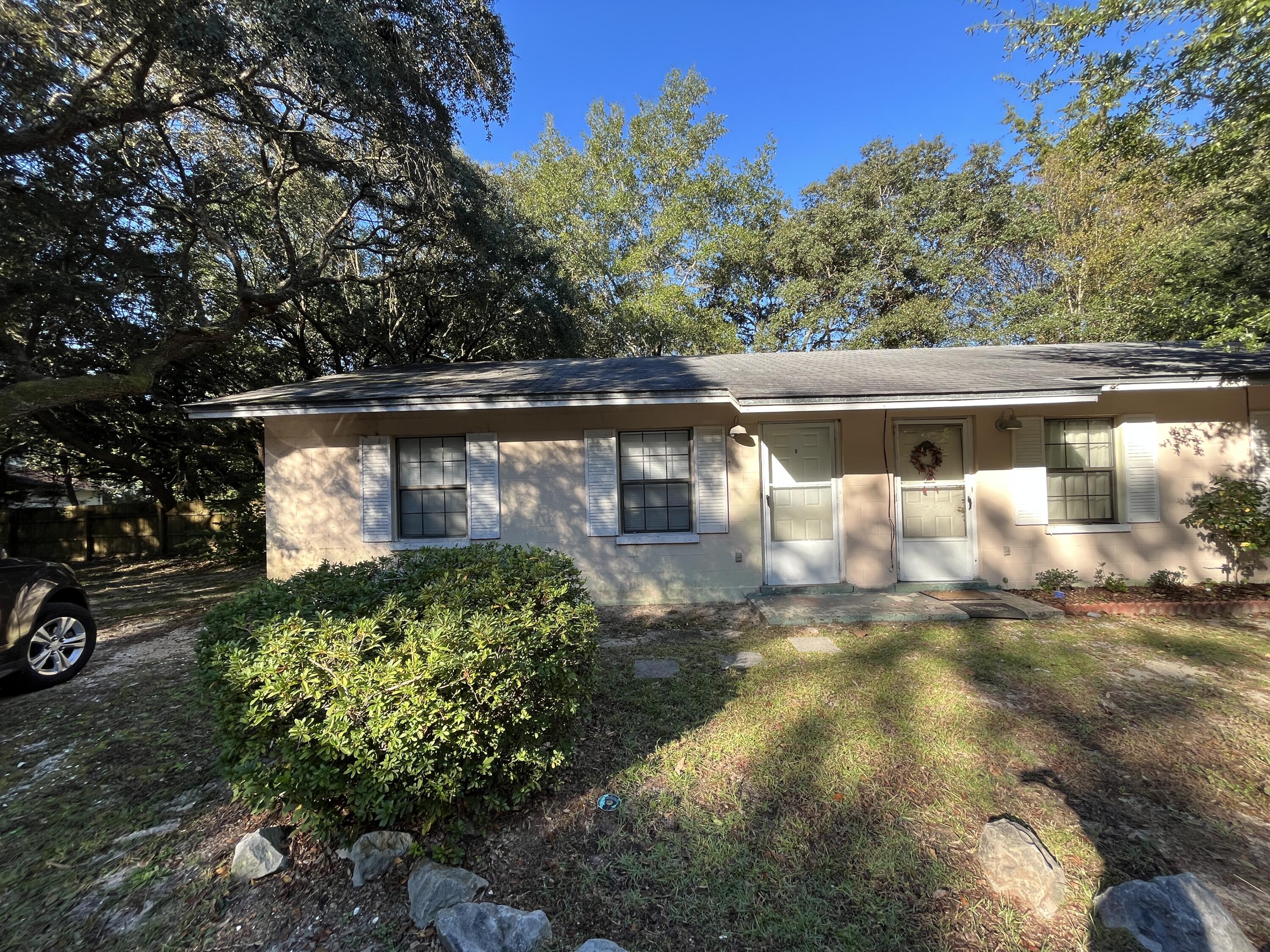 361 Satsuma Road, Unit A & B Niceville, FL 32578 - Photo 2 of 14 Gallery Image 2