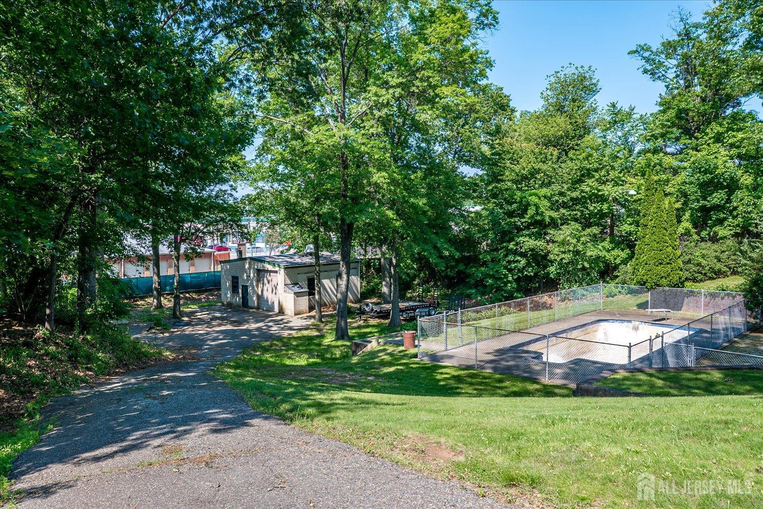 730 Old Post Road Edison, NJ 08817 - Photo 49 of 74