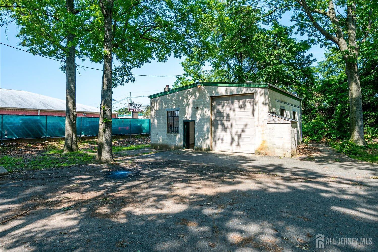 730 Old Post Road Edison, NJ 08817 - Photo 59 of 74