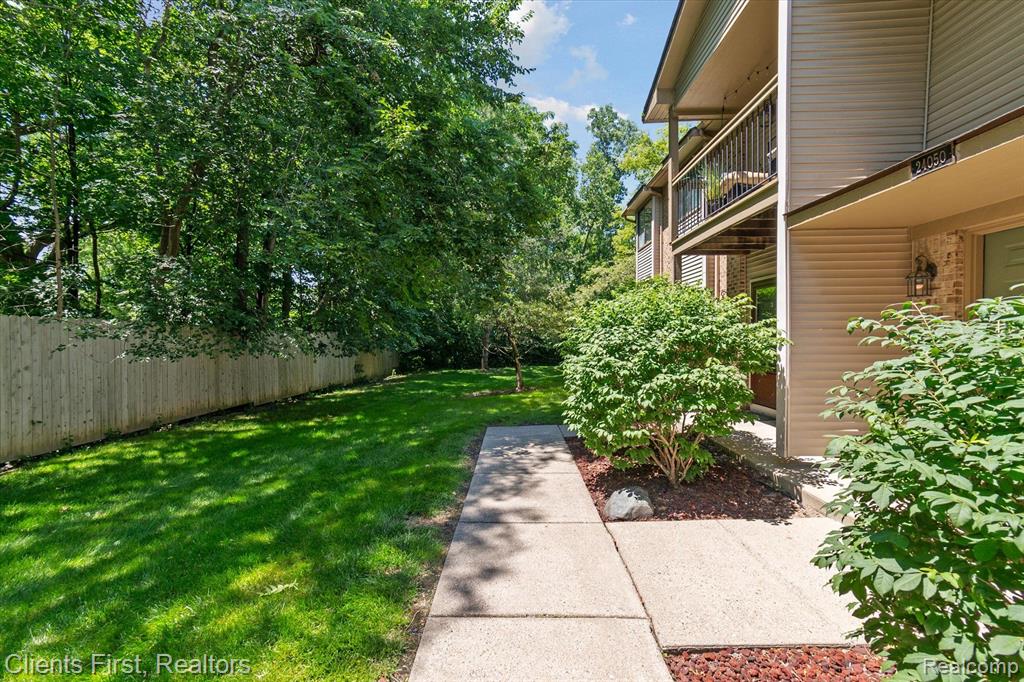 24050 Middlebelt Road, Unit 3 Farmington Hills, MI 48336 - Photo 3 of 28