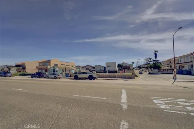 a car parked in a parking lot