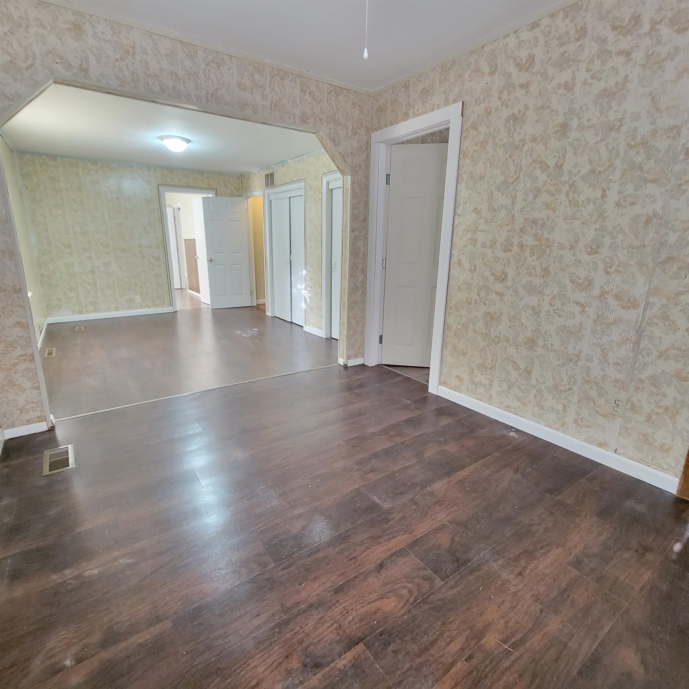 4015 Regents Wichita, KS 67208 - Photo 16 of 31