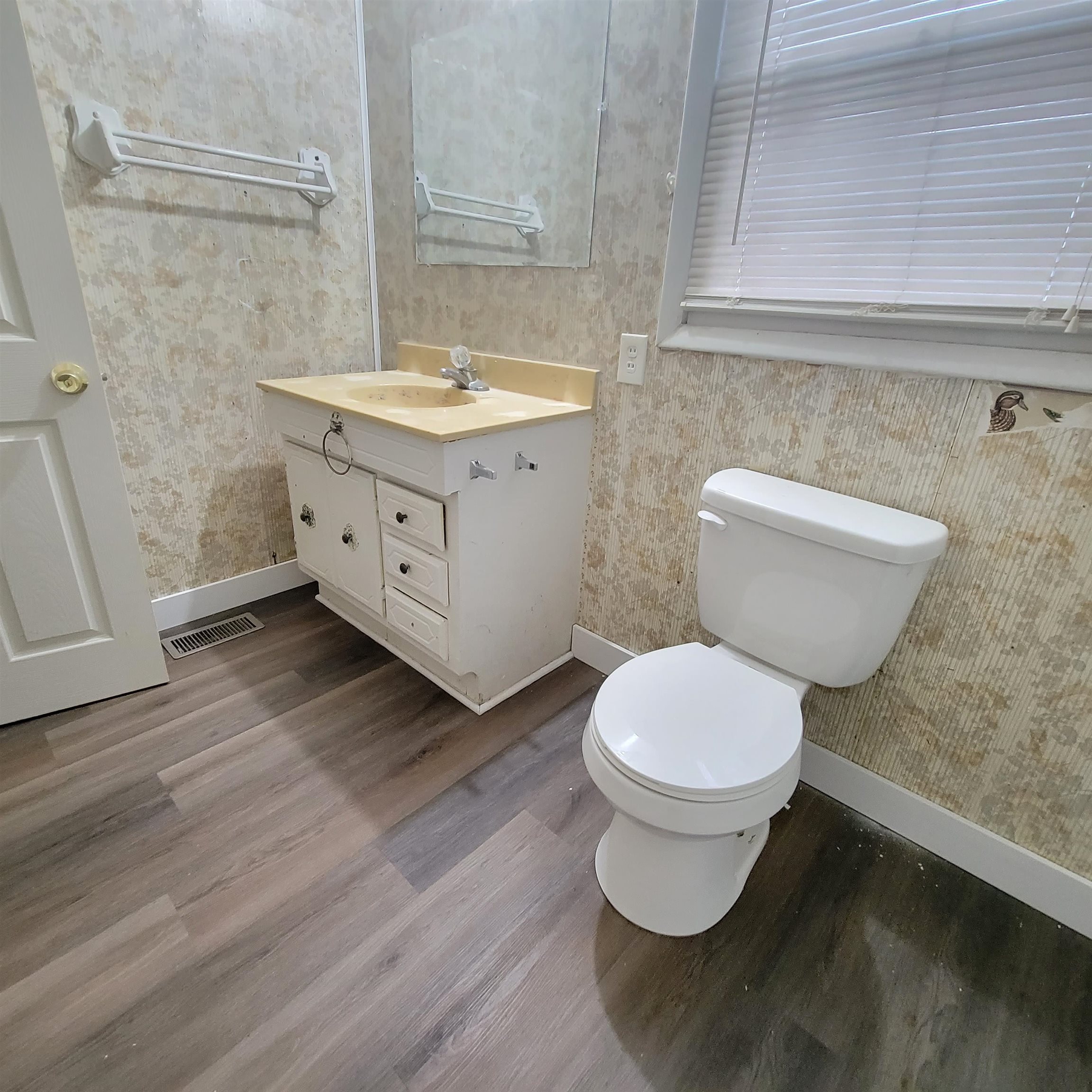 4015 Regents Wichita, KS 67208 - Photo 18 of 31