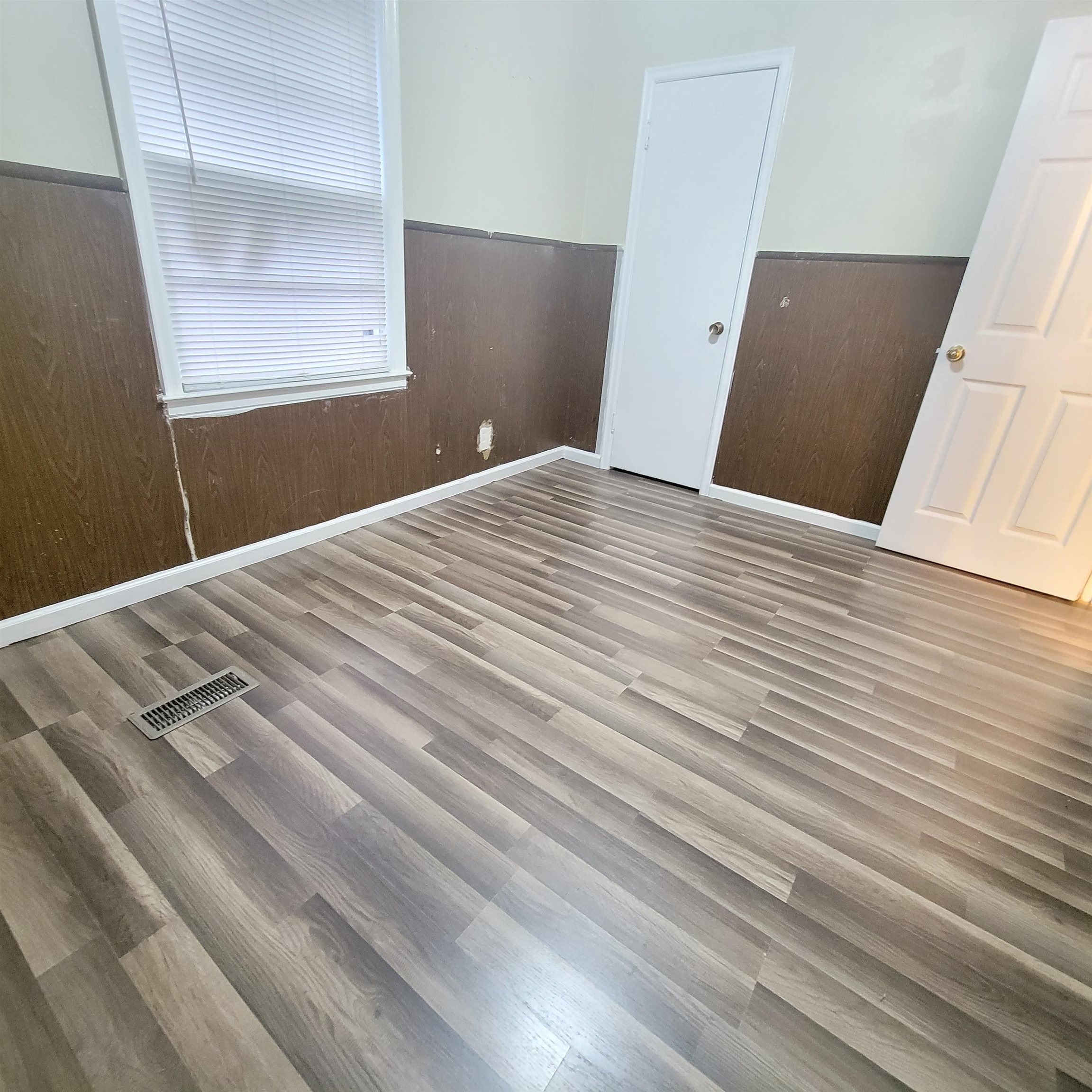 4015 Regents Wichita, KS 67208 - Photo 19 of 31