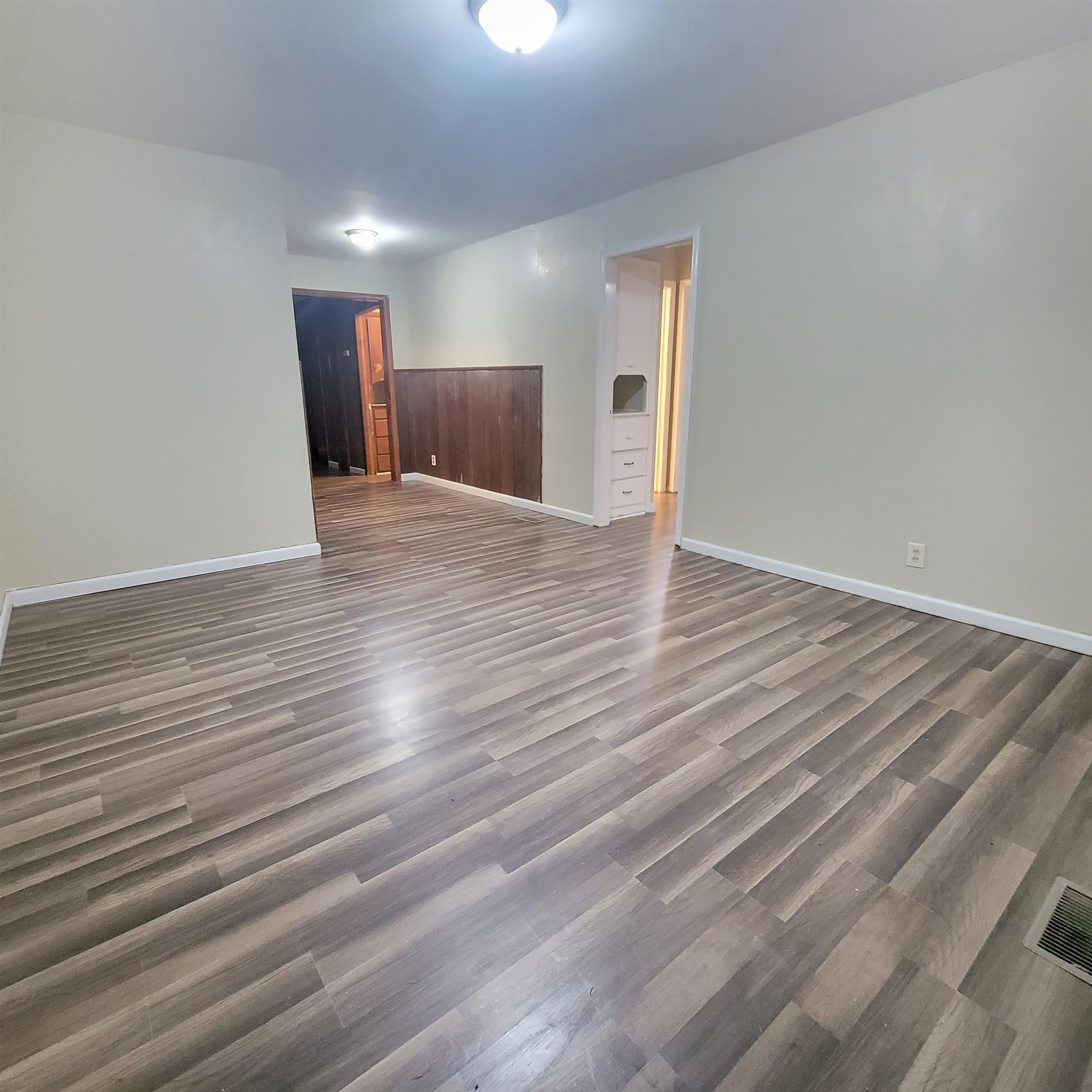 4015 Regents Wichita, KS 67208 - Photo 4 of 31