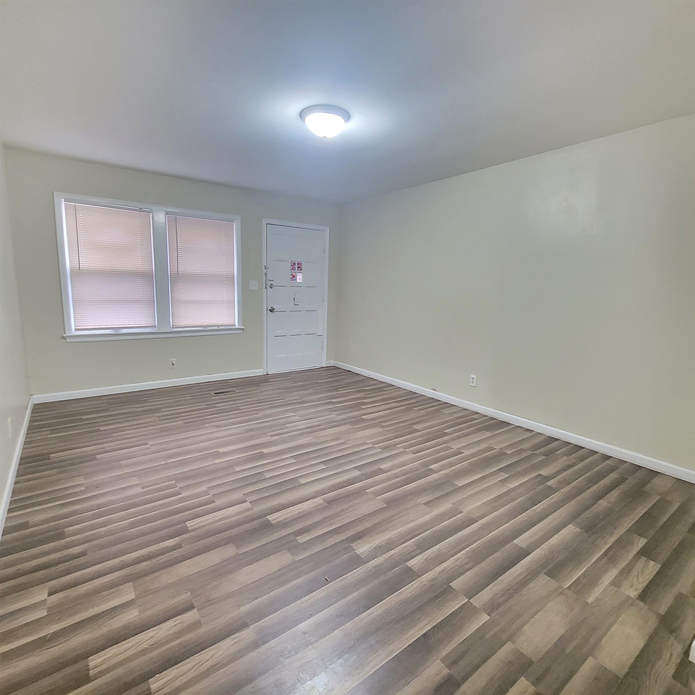 4015 Regents Wichita, KS 67208 - Photo 5 of 31