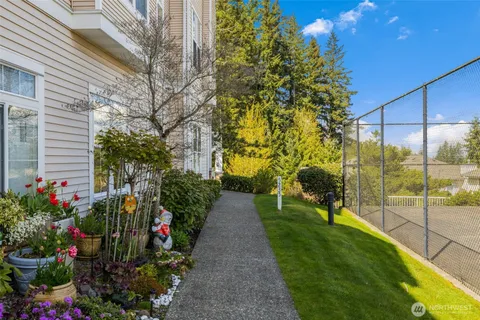 $650,000 | 5235 164th Avenue Southeast, Unit 141, Bellevue, WA 98006