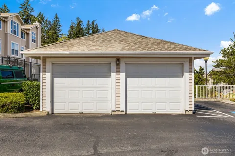 $650,000 | 5235 164th Avenue Southeast, Unit 141, Bellevue, WA 98006