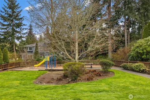 $650,000 | 5235 164th Avenue Southeast, Unit 141, Bellevue, WA 98006