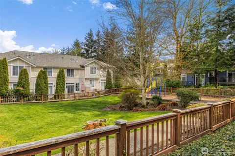 $650,000 | 5235 164th Avenue Southeast, Unit 141, Bellevue, WA 98006