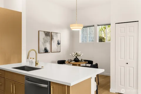 $650,000 | 5235 164th Avenue Southeast, Unit 141, Bellevue, WA 98006