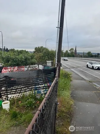$140,000 | 3228 South Thompson Avenue, Tacoma, WA 98418
