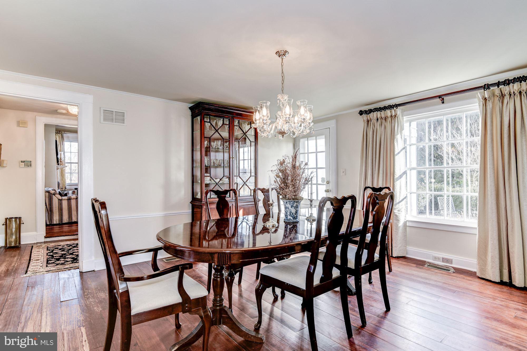 14800 Seneca Road Darnestown, MD 20874 - Photo 12 of 30 Dining Room with door to patio.