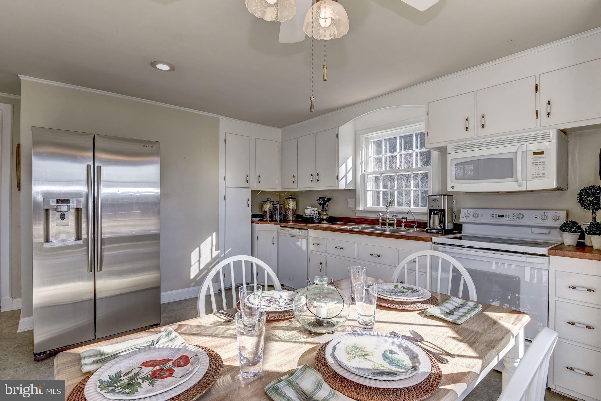 14800 Seneca Road Darnestown, MD 20874 - Photo 14 of 30 Kitchen photo #2/