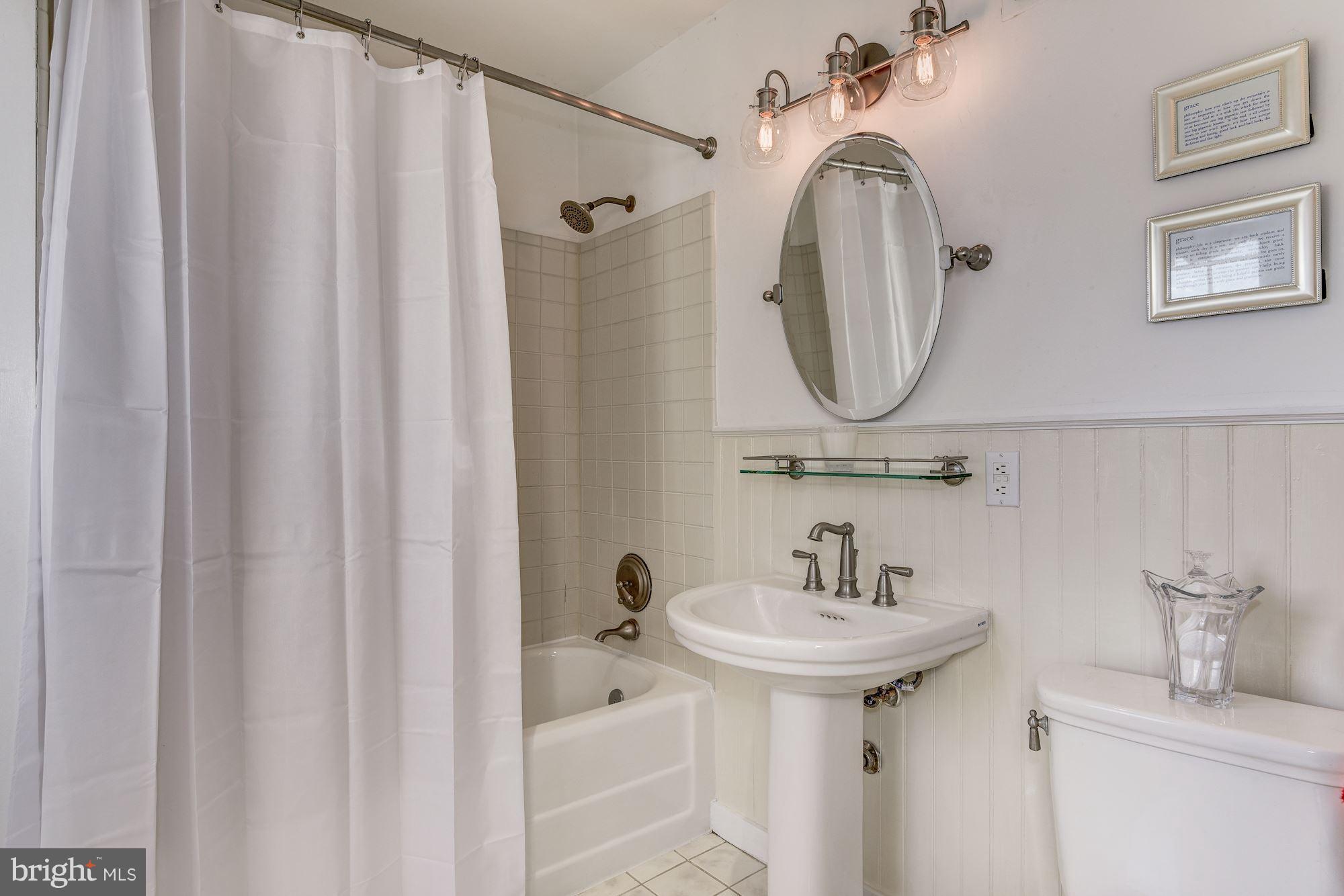 14800 Seneca Road Darnestown, MD 20874 - Photo 18 of 30 Bath, Ceramic Tile