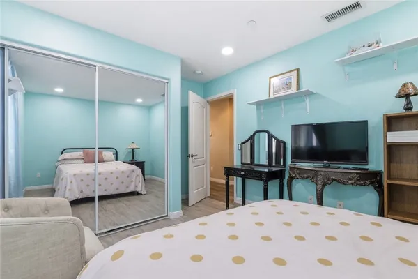 $699,900 | 11379 Villa Del Sol, Pacoima, CA 91331