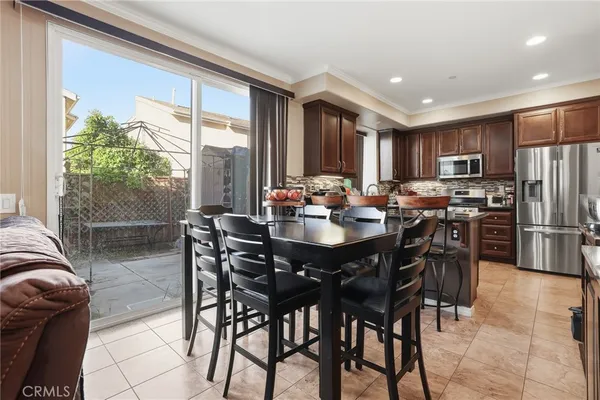 $699,900 | 11379 Villa Del Sol, Pacoima, CA 91331