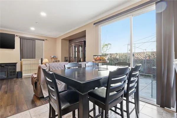 $699,900 | 11379 Villa Del Sol, Pacoima, CA 91331