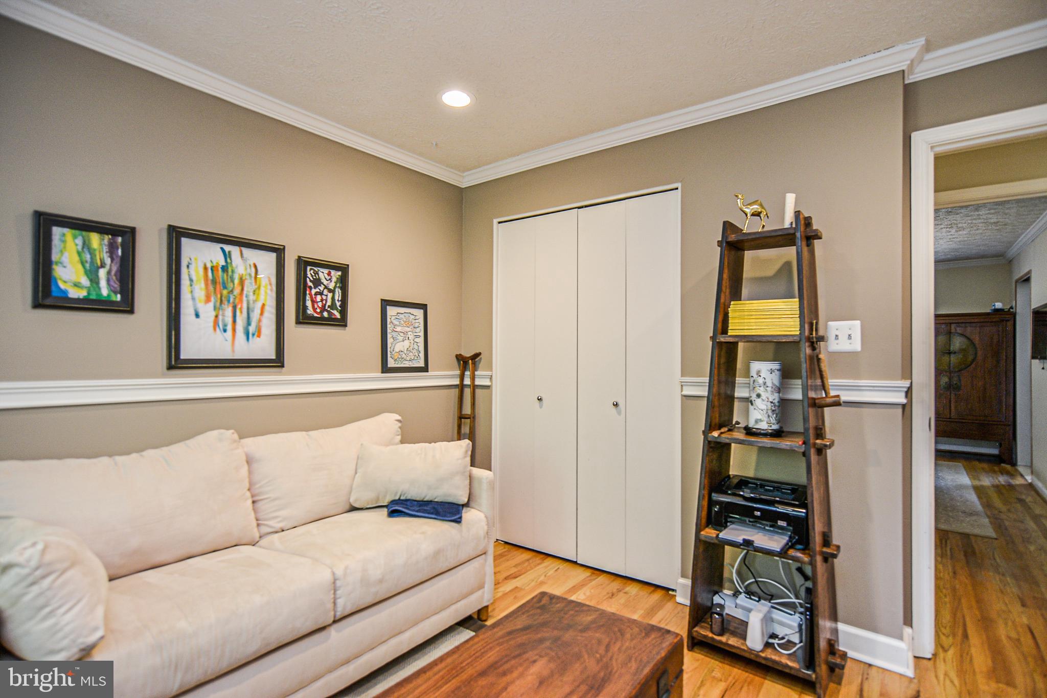 1834 Golf View Court Reston, VA 20190 - Photo 17 of 26 Gallery Image 17