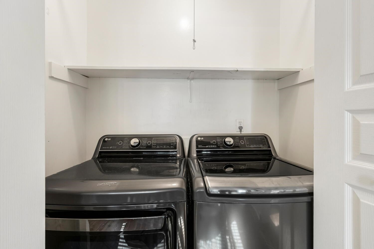 6600 Vancouver Lane Raleigh, NC 27615 - Photo 20 of 53 a close view of stove