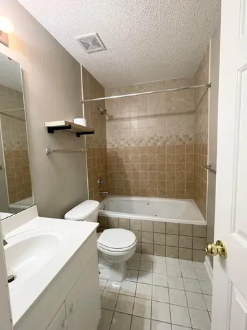 $2,200 | 118 Dundalk Court, Goose Creek, SC 29445