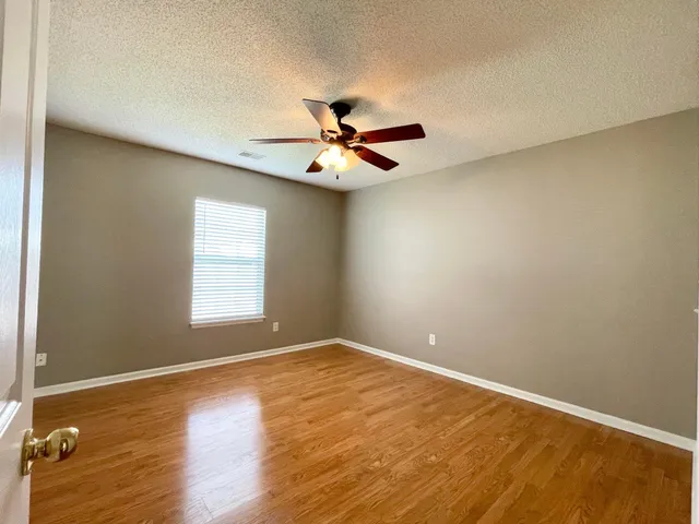 $2,200 | 118 Dundalk Court, Goose Creek, SC 29445