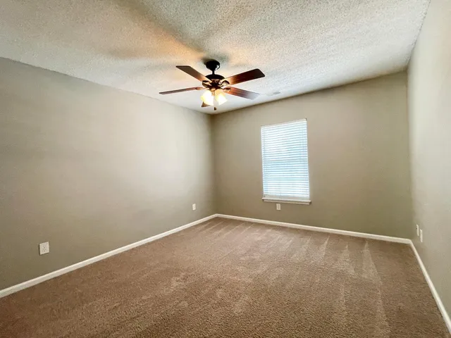 $2,200 | 118 Dundalk Court, Goose Creek, SC 29445