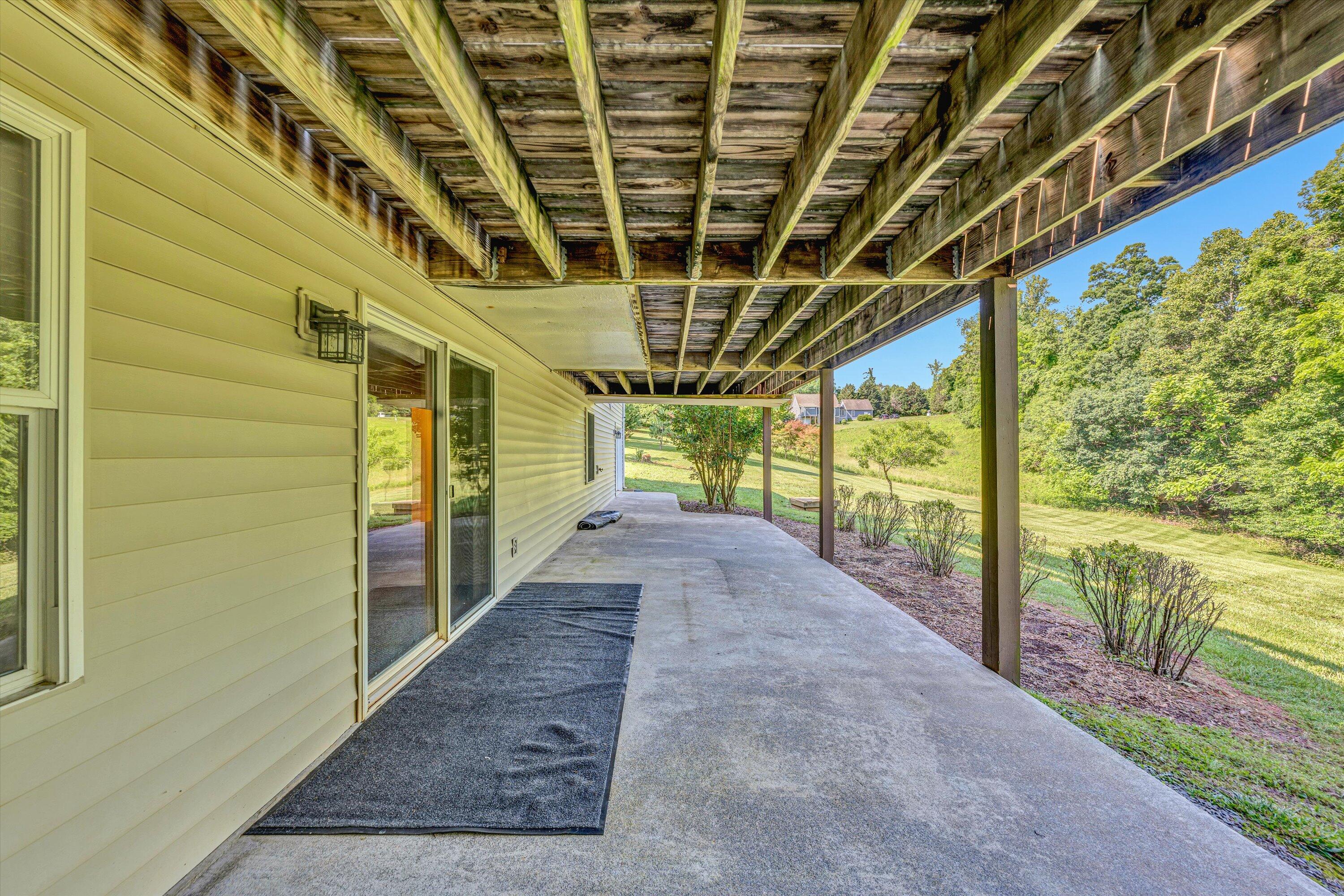 395 Middle Valley Road Hardy, VA 24101 - Photo 47 of 66 a view of a porch with a backyard