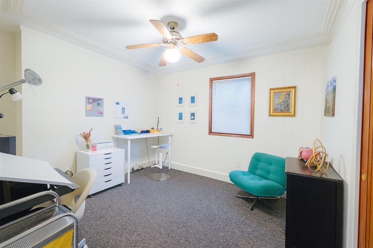 305 Oregon Avenue West Dundee, IL 60118 - Photo 43 of 68