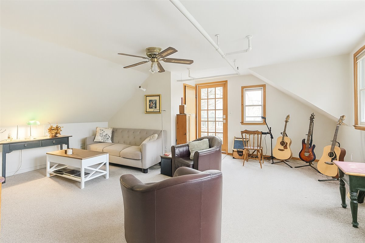305 Oregon Avenue West Dundee, IL 60118 - Photo 54 of 68 a living room with furniture and a window