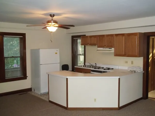 $899,900 | 305 Oregon Avenue, West Dundee, IL 60118