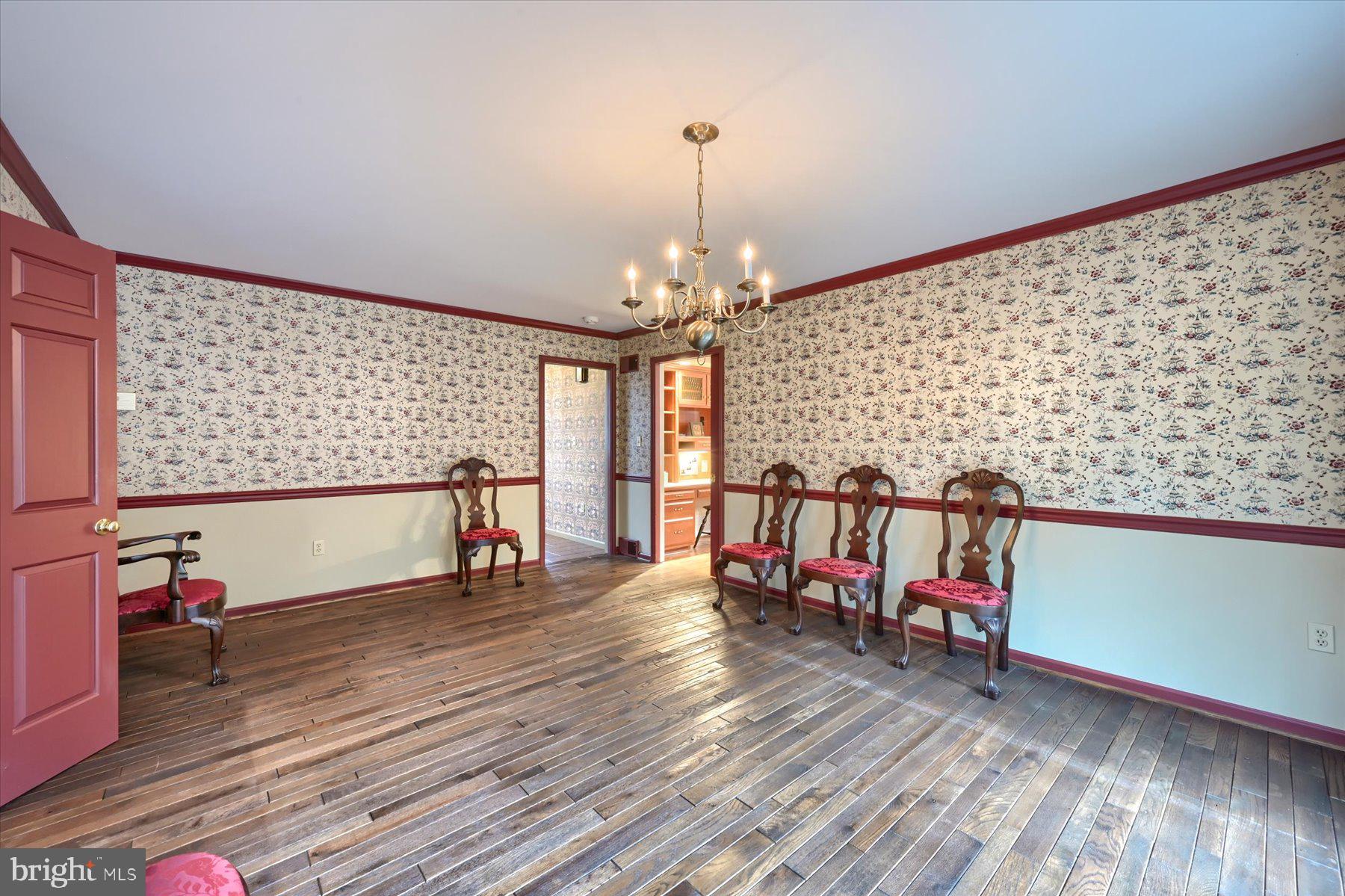 1328 Valley Road Lancaster, PA 17603 - Photo 17 of 46 Gallery Image 17