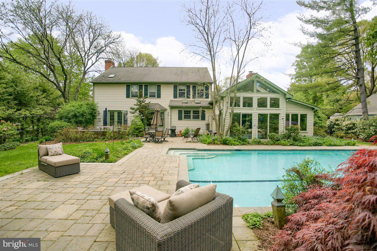 1328 Valley Road Lancaster, PA 17603 - Photo 6 of 46 Gallery Image 6