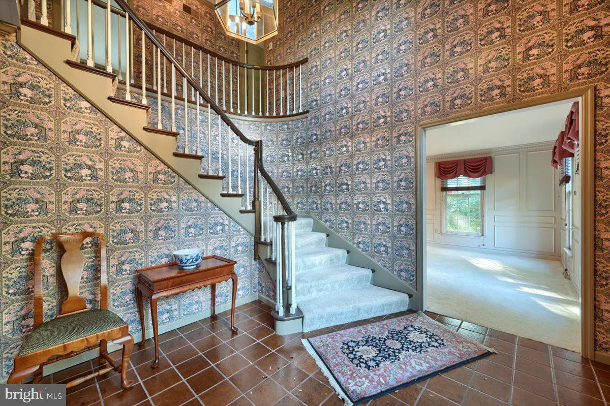 1328 Valley Road Lancaster, PA 17603 - Photo 8 of 46 Gallery Image 8