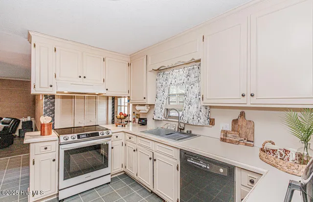 $259,000 | 3545 Chelsea Drive, Rocky Mount, NC 27803