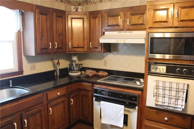 $250,000 | 2516 West 4th Street, Pittsburg, KS 66762