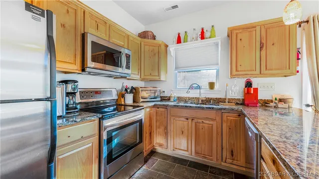 $678,000 | 23 Cottage Park East, Unit 21 & 22, Camdenton, MO 65020