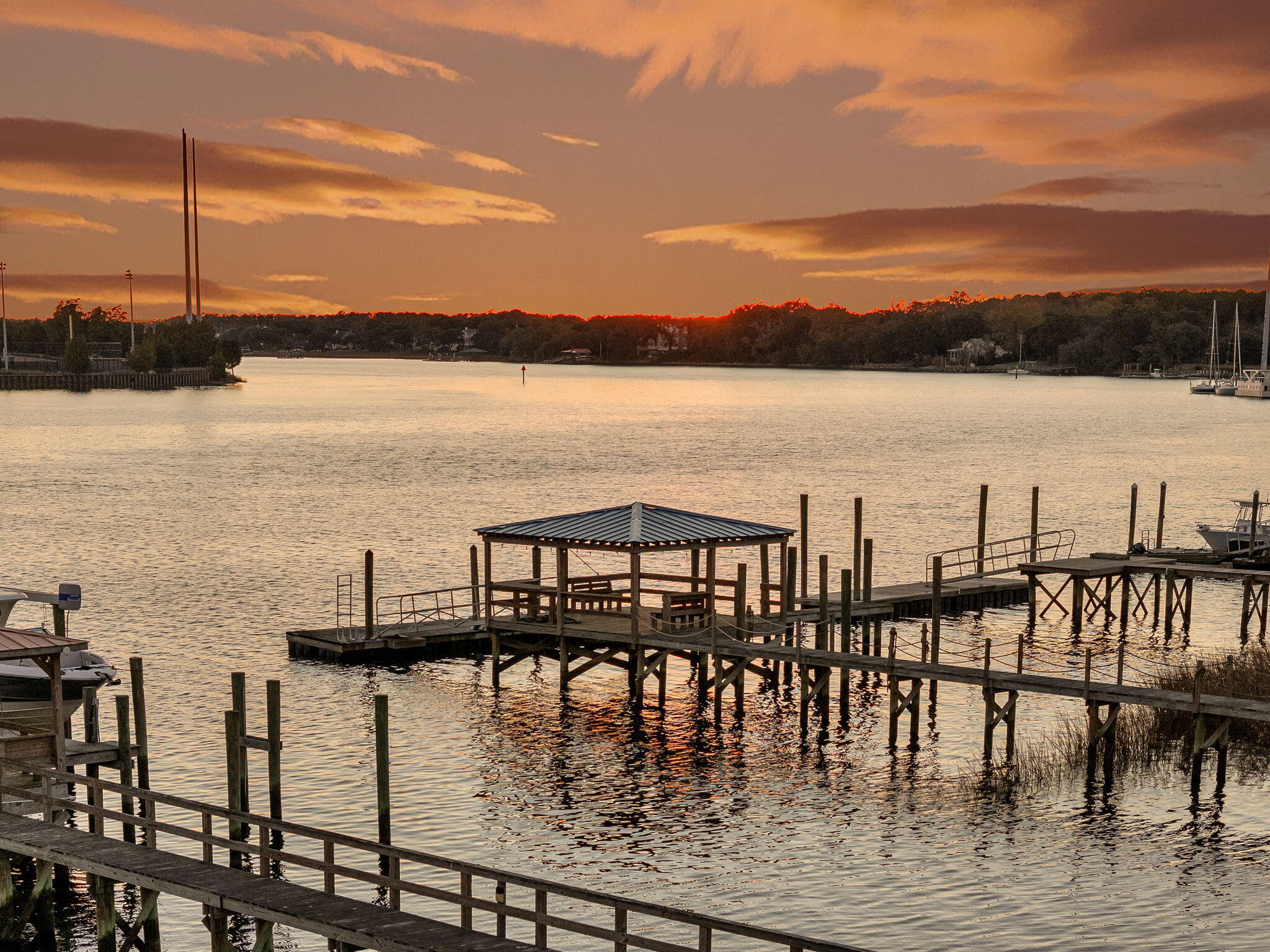 145 Memes Way Wando, SC 29492 - Photo 3 of 94 CREM - 145 Memes Way twilight-12