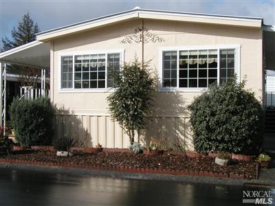 65 Shamrock Circle, Unit 65 Santa Rosa, CA 95403 - Photo 2 of 8 Very spacious home, great for entertaining.