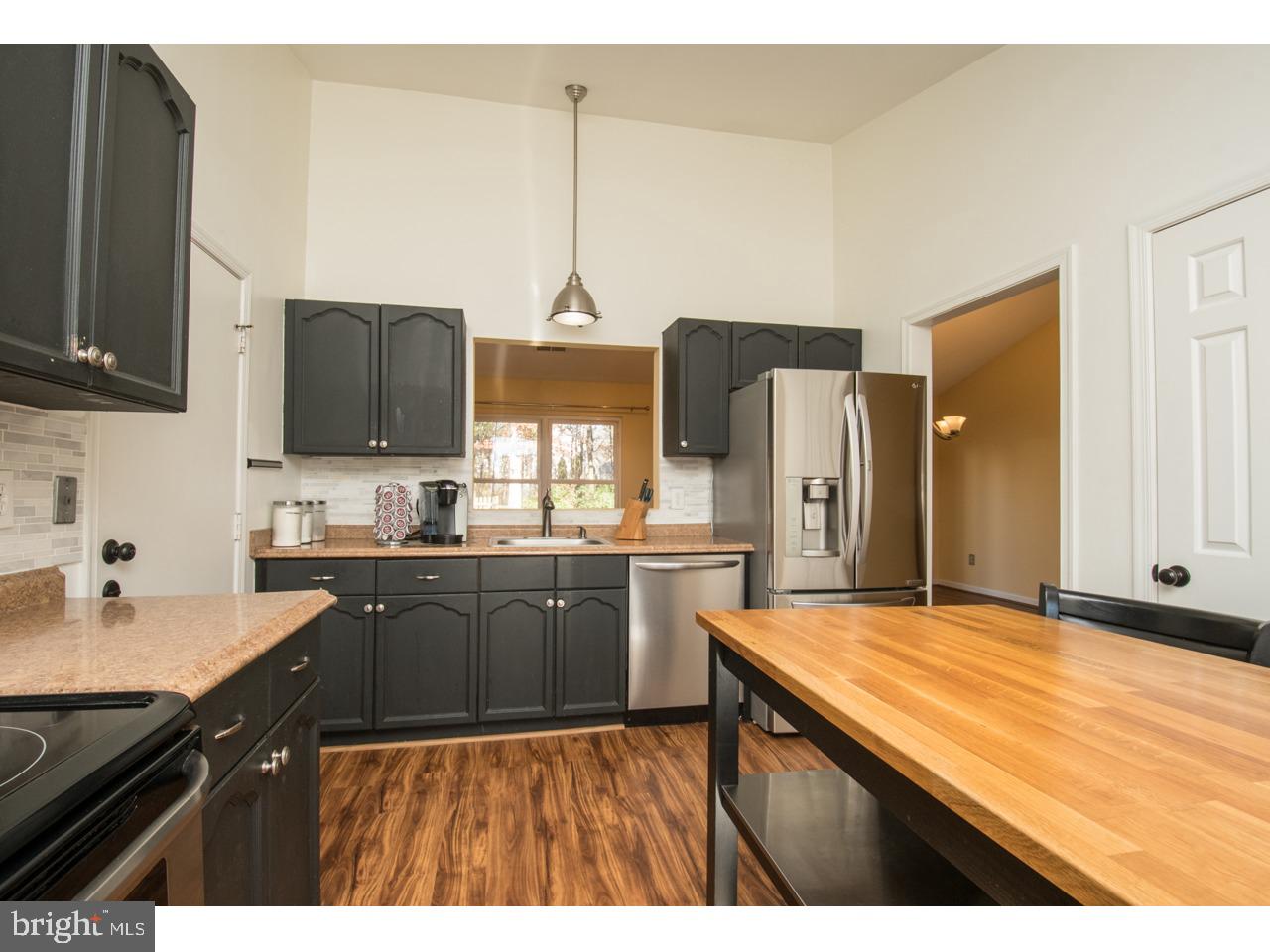 415 Spring Ridge Court Sterling, VA 20164 - Photo 4 of 49 Kitchen with high ceilings