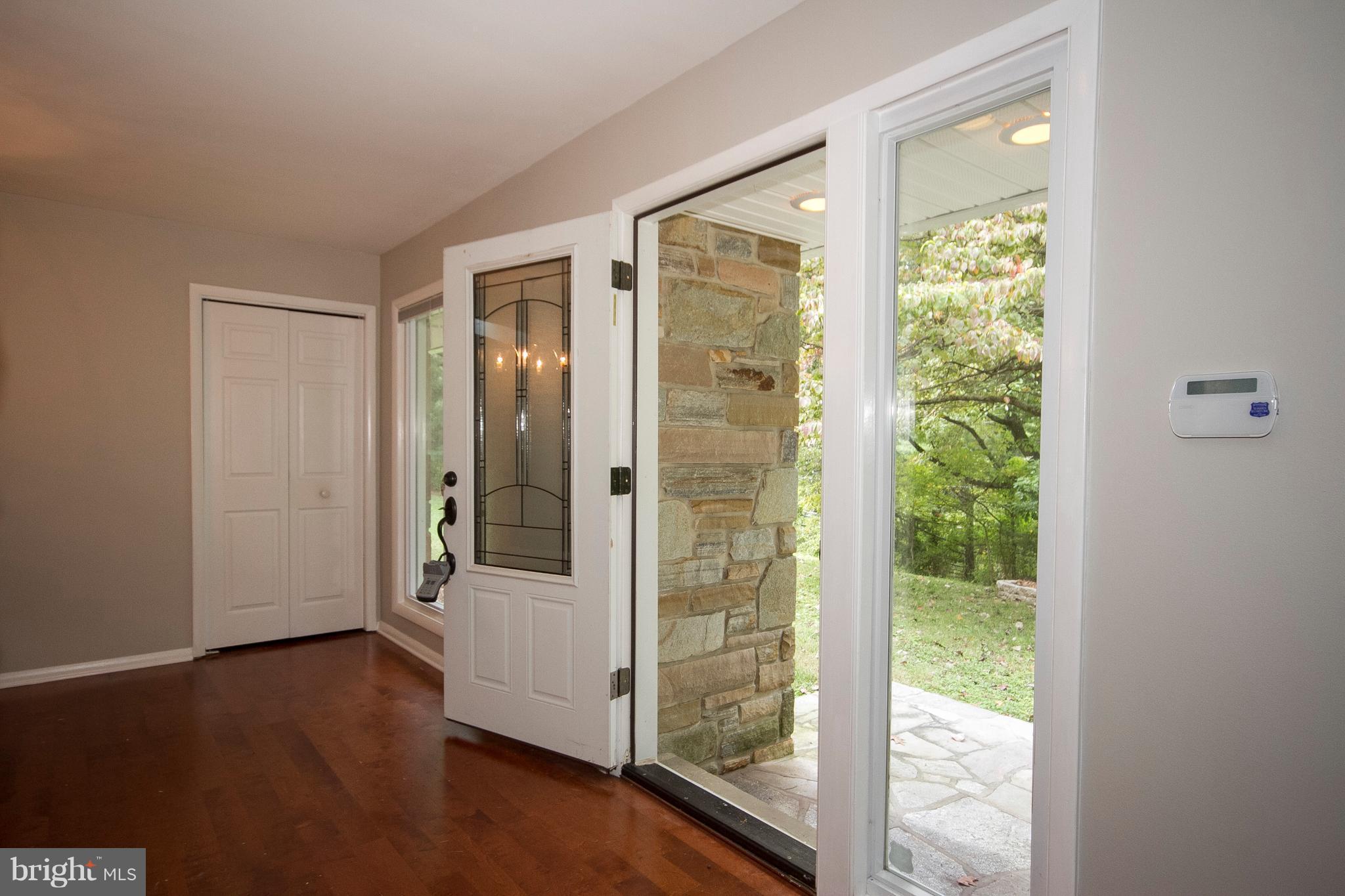 4501 Butler Road Reisterstown, MD 21136 - Photo 4 of 25 Foyer