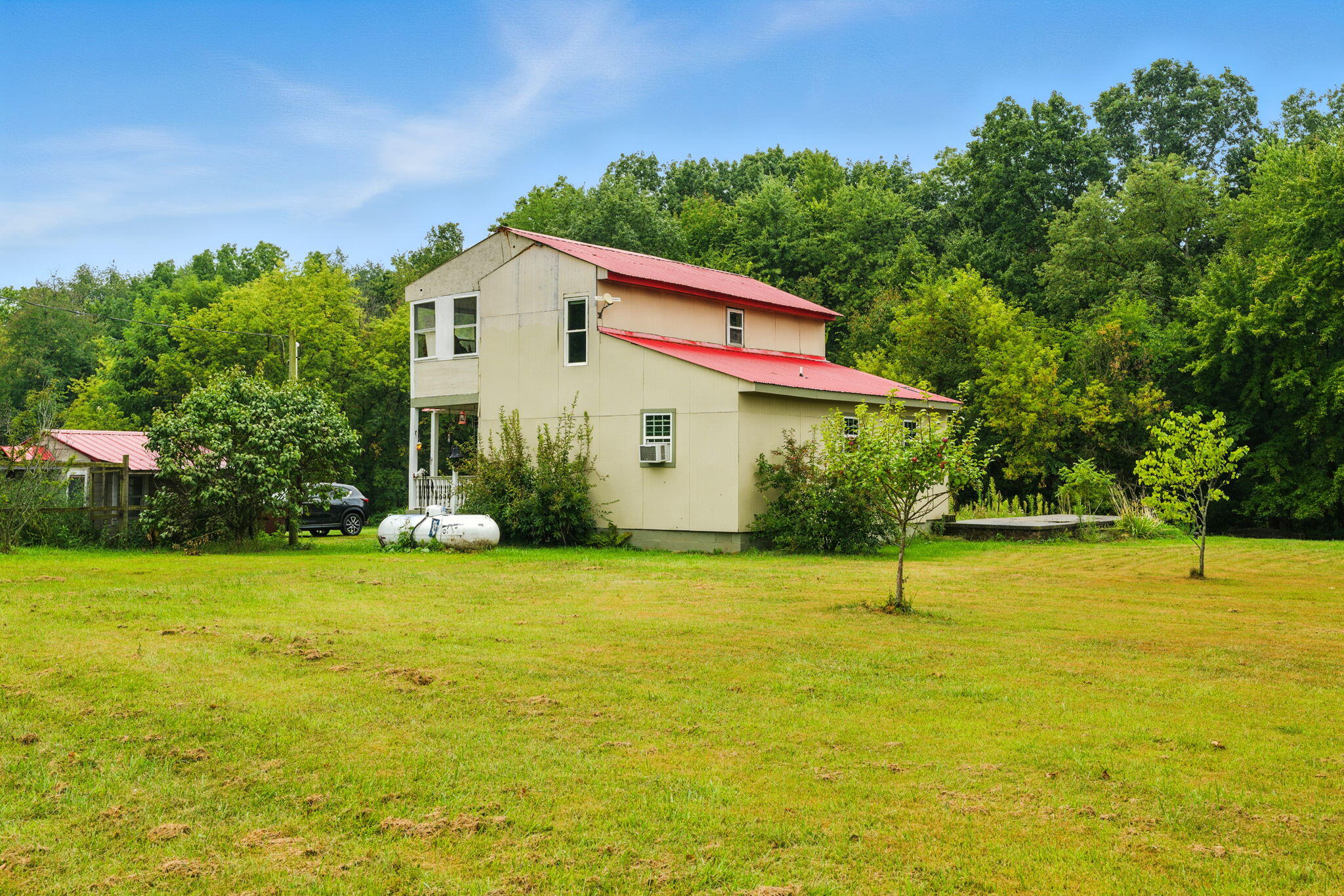 15885 McClellan Road Springport, MI 49284 - Photo 1 of 21 Front