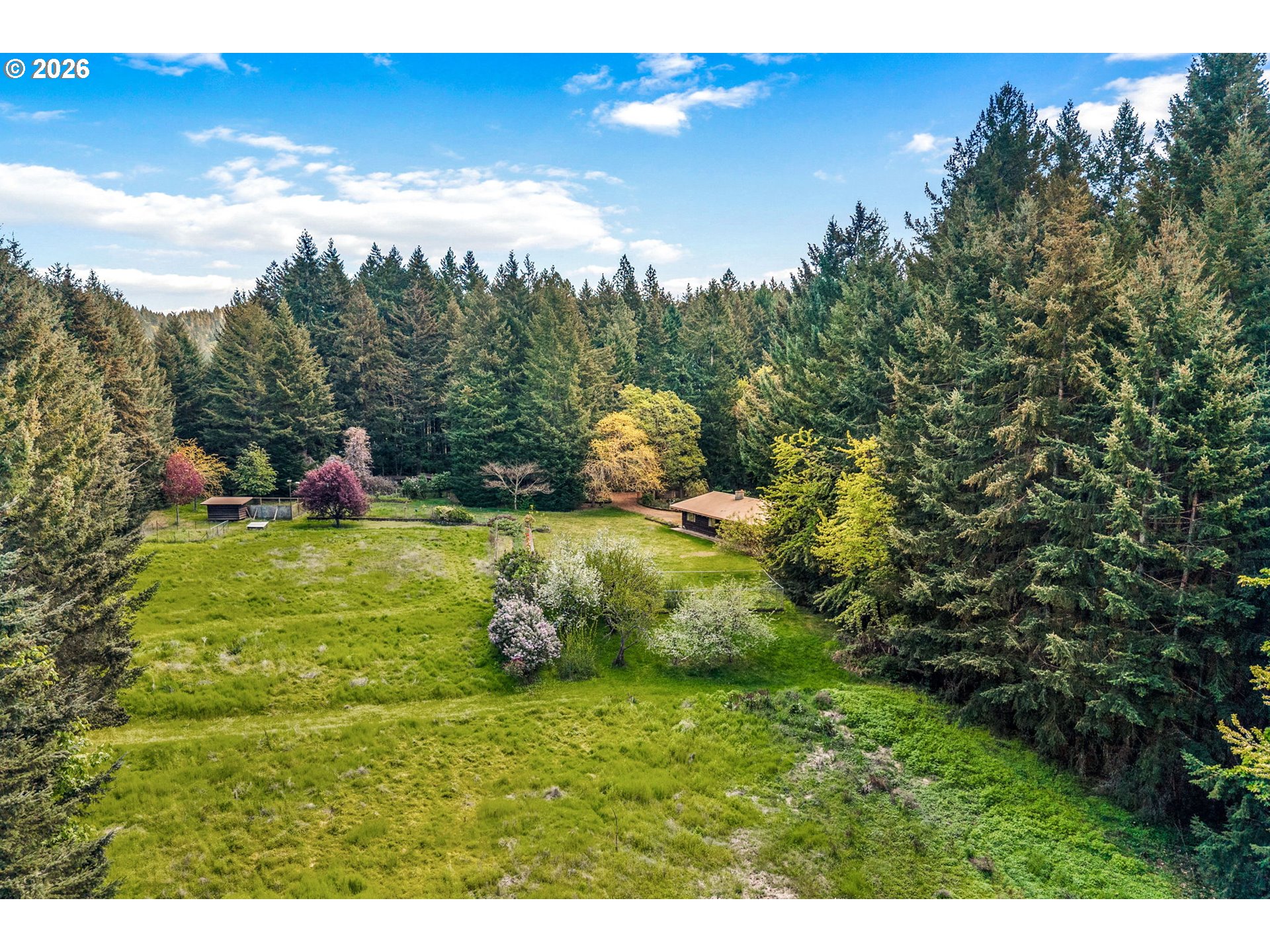 586 Northwest Loop Road White Salmon, WA 98672 - Photo 44 of 48
