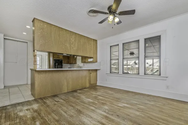 $195,000 | 501 North Houston Street, Shamrock, TX 79079