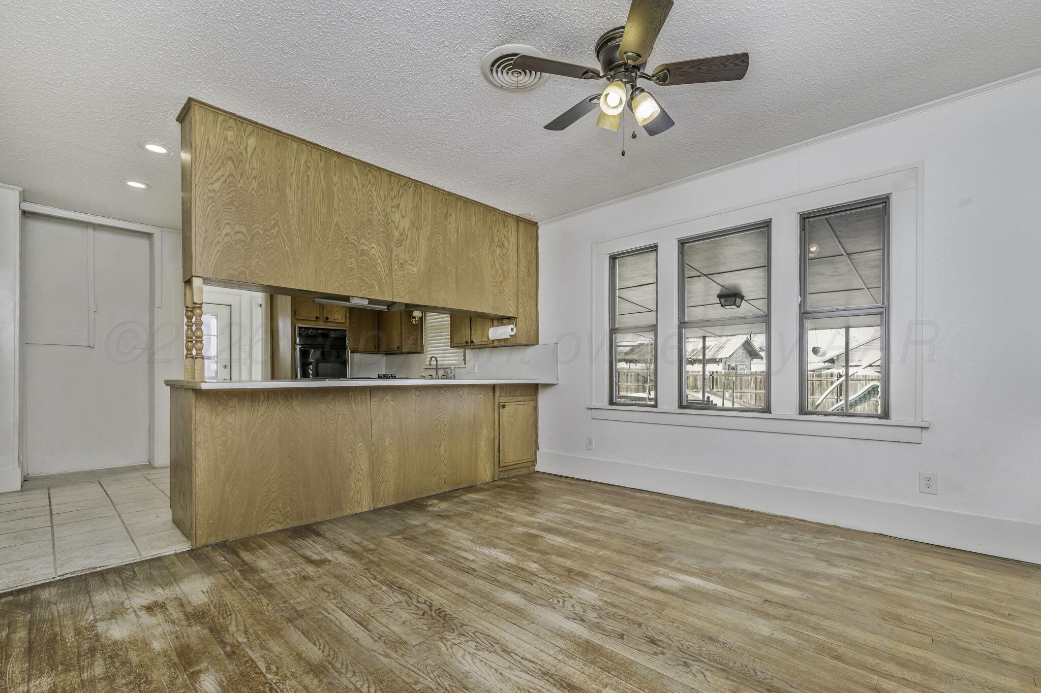 501 North Houston Street Shamrock, TX 79079 - Photo 13 of 24 501 N Houston St 13
