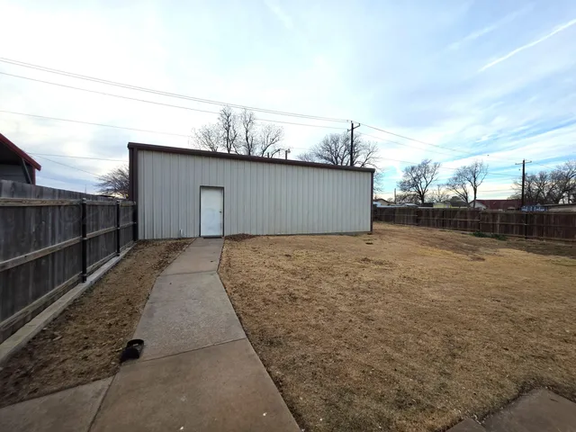 $224,000 | 501 North Houston Street, Shamrock, TX 79079